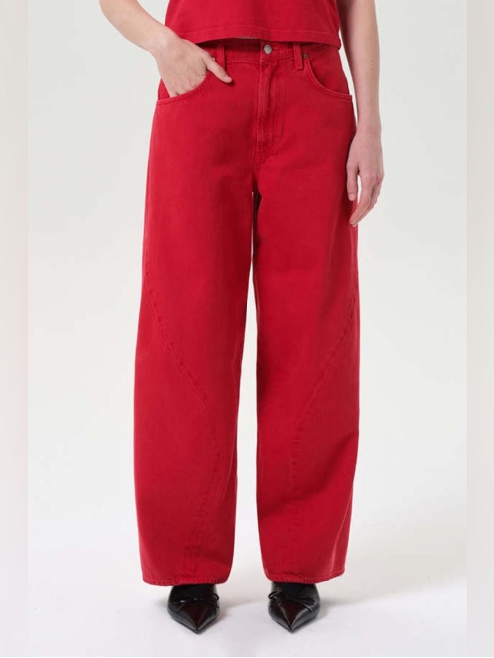 Agolde Twist Wide Barrel Leg Jean in Tomato Red NWOT Size 30